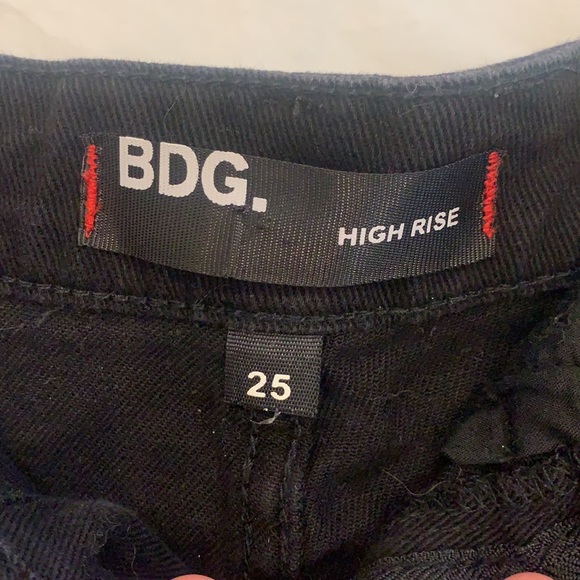 BDG Urban OUTFITTERS studded shorts - Picture 3 of 3